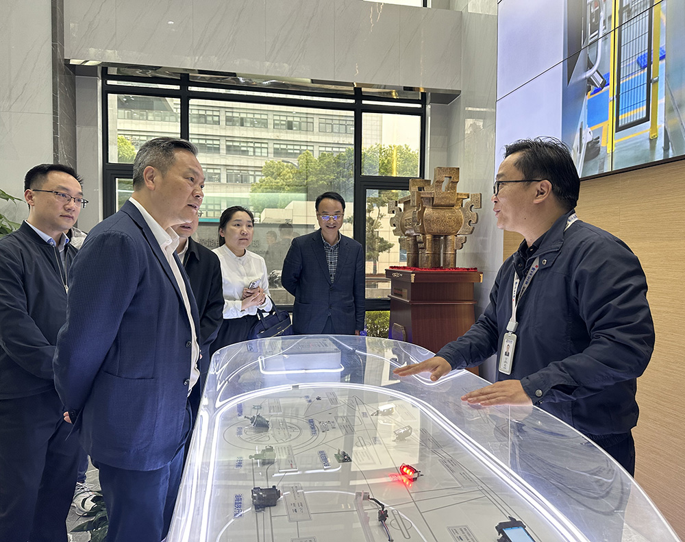 市政府奚明一行蒞臨我司開展主題教育專題調(diào)研活動(圖1)