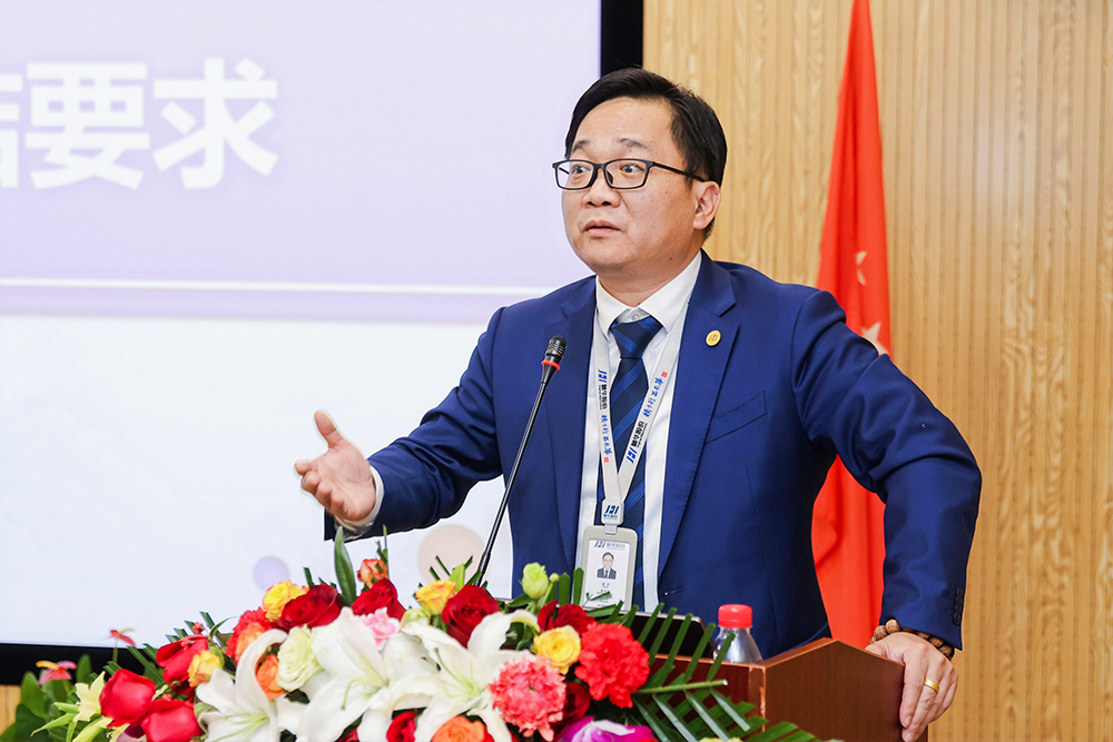 精華股份2023年度經(jīng)營(yíng)會(huì)議暨尾牙宴圓滿(mǎn)召開(kāi)(圖6)