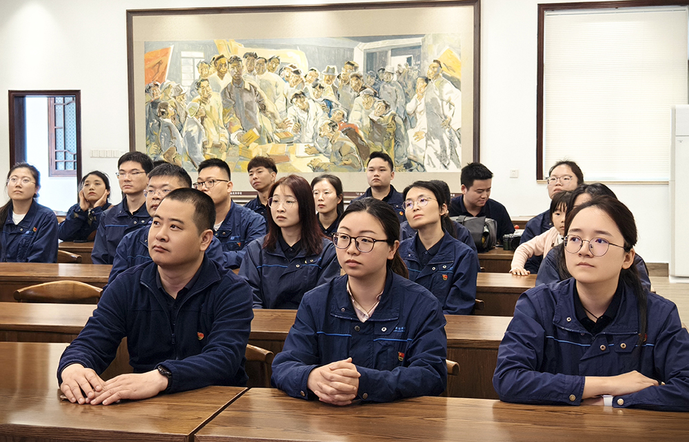 緬懷革命先烈 汲取奮進(jìn)力量 | 精華股份黨支部開展主題黨日活動(圖7)