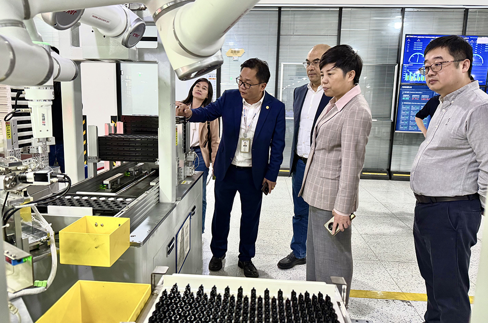 寧波市委統(tǒng)戰(zhàn)部副部長、市工商聯(lián)黨組書記王建云一行蒞臨我司走訪調(diào)研(圖2)