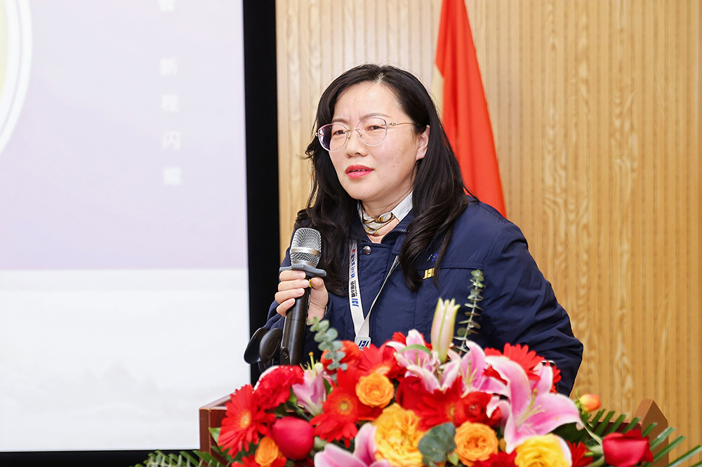 雙精聚智 新程閃耀 | 精華股份2024年度經(jīng)營(yíng)會(huì)議圓滿召開(kāi)(圖5)