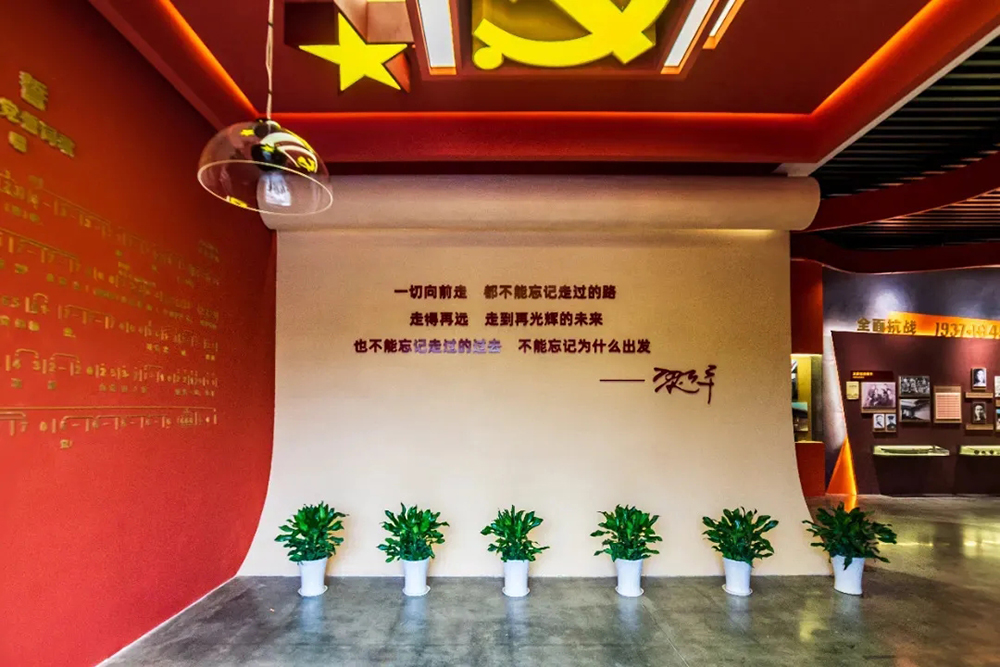 銘記歷史，致敬英雄 | 黨支部組織開展2025年緬懷先烈主題教育活動(圖4)