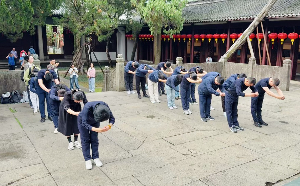 儒韻傳家 禮敬先賢 | 國(guó)學(xué)班衢州孔廟研學(xué)之行(圖2)